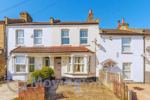 3 bedroom terraced house for sale, Bensham Grove, Thornton Heath, CR7 8DD