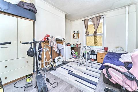 40 Carlyle Road, Edgbaston, Birmingham, B16 9BJ