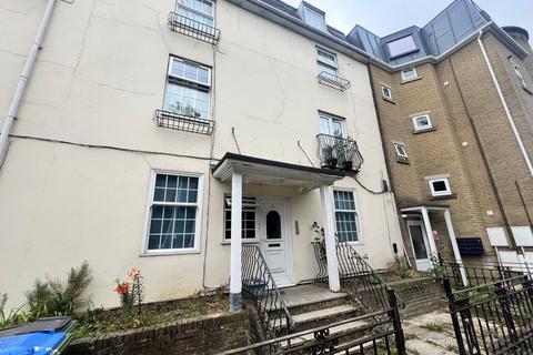 2 bedroom flat to rent, Bellevue Terrace, Hampshire SO14