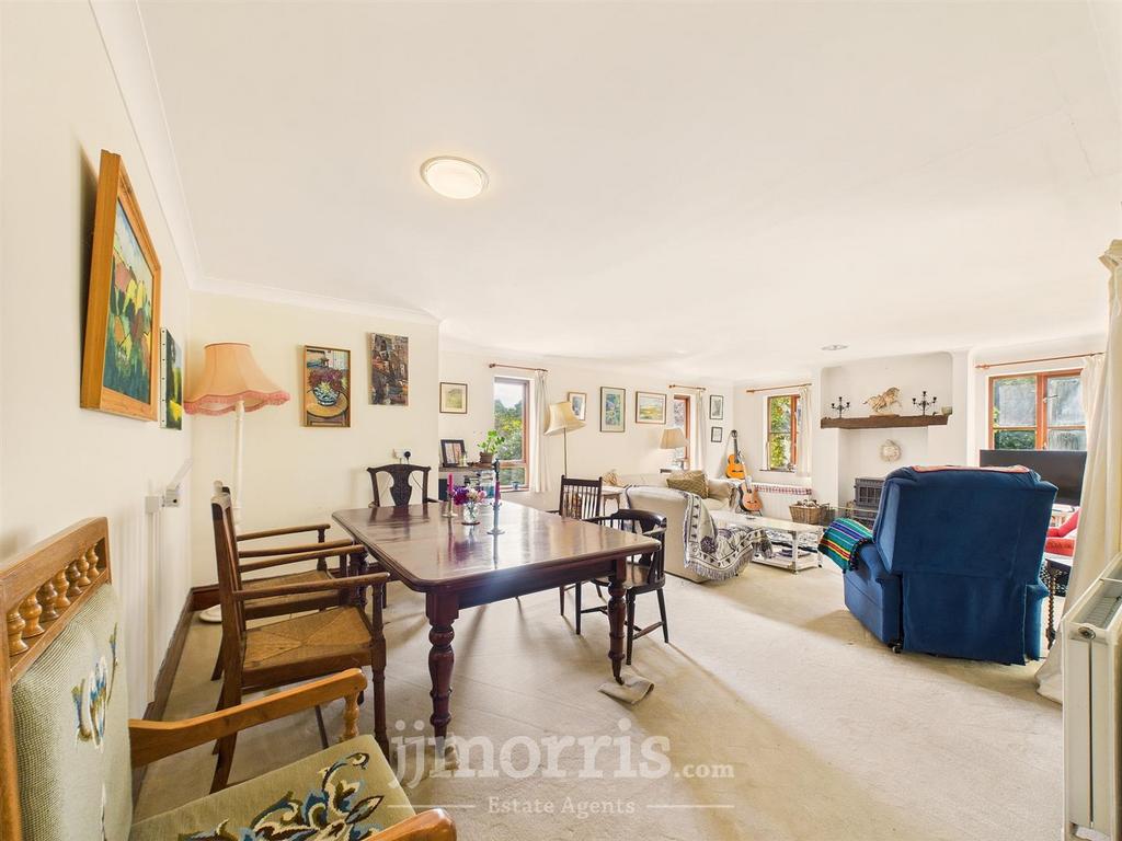 Living/Dining Room