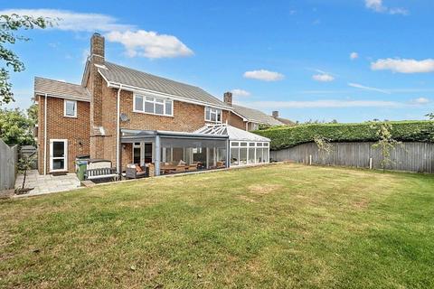 4 bedroom detached house for sale, Ashmore Close, Peacehaven, BN10 8AQ