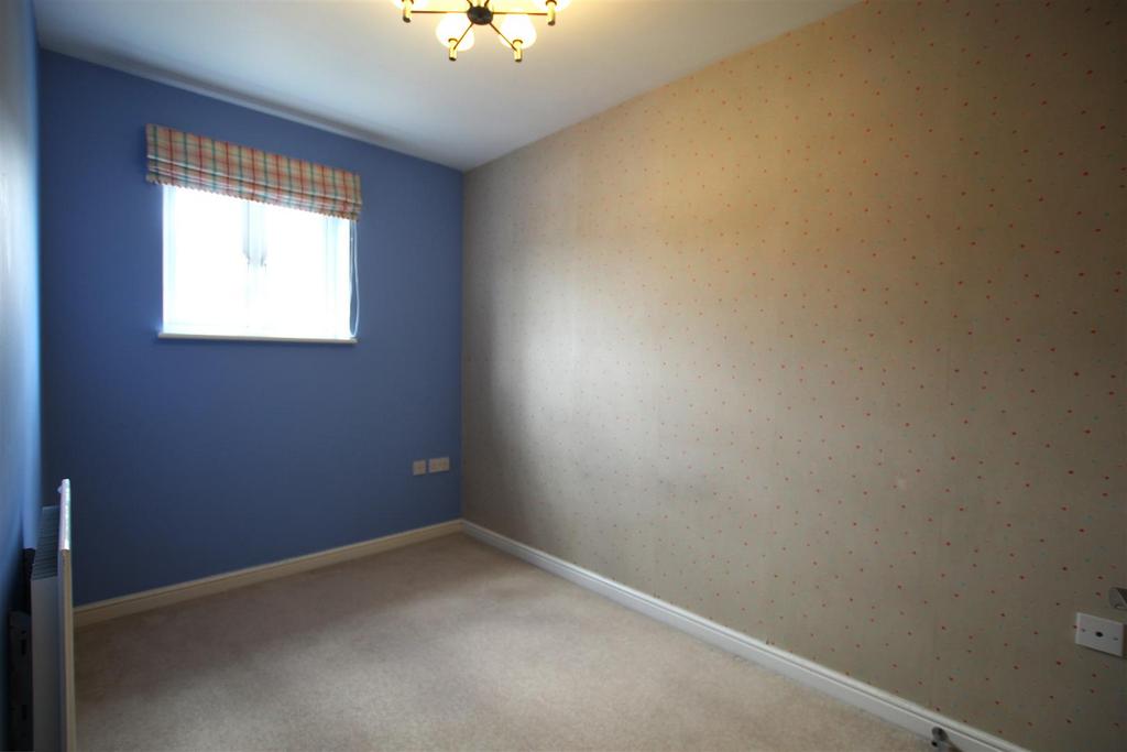 Bed 3.JPG