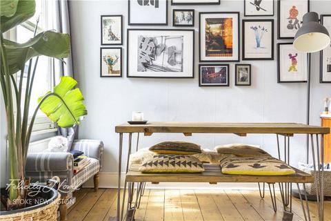 2 bedroom flat for sale, Pellerin Road, London N16