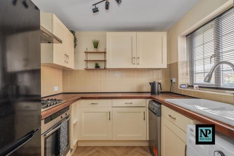 16 Hanlith, Wilnecote, Tamworth, B77 4BP