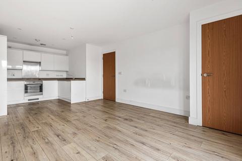 2 bedroom flat to rent, Meridian Way, Hampshire SO14