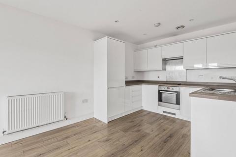 2 bedroom flat to rent, Meridian Way, Hampshire SO14