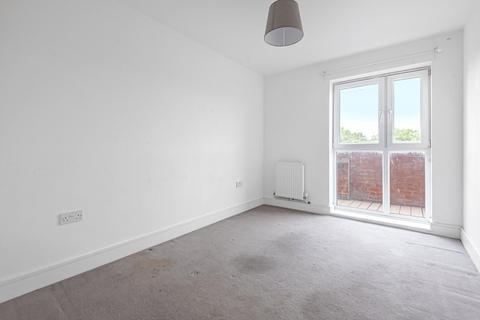 2 bedroom flat to rent, Meridian Way, Hampshire SO14