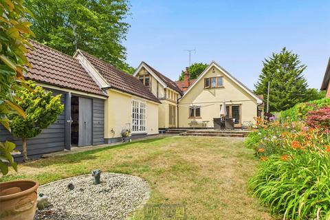 4 bedroom detached house for sale, Hardings Lane, Ingatestone, Essex, CM4