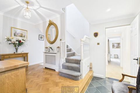 4 bedroom detached house for sale, Hardings Lane, Ingatestone, Essex, CM4