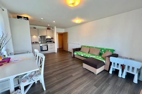 2 bedroom flat to rent, Capstan Road, Southampton SO19