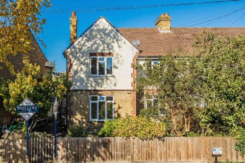 Park Lane, Teddington TW11