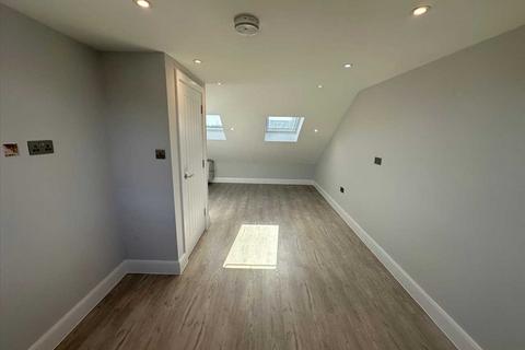 2 bedroom maisonette to rent, Bellamy Drive, Stanmore