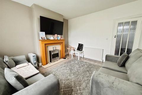 3 bedroom end of terrace house for sale, Carr Bottom Road, Bradford BD5