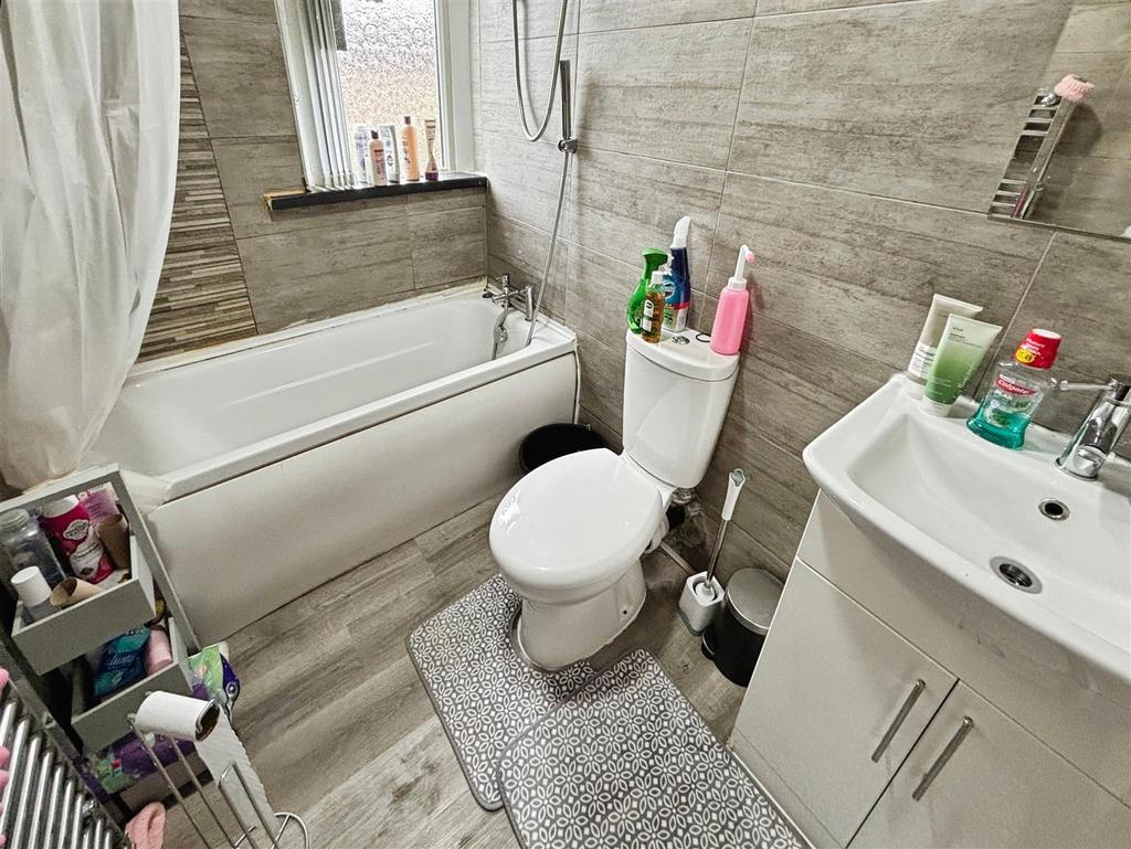 Family bathroom
