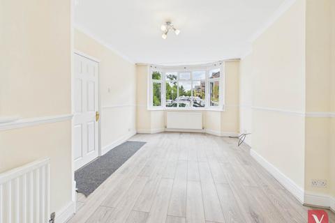 2 bedroom end of terrace house for sale, Oakley Road, Luton LU4