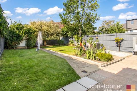 4 Fairley Way, Cheshunt, Waltham Cross, EN7 6LG