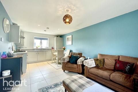 7 Colosseum Drive, Houghton Regis, Dunstable, LU5 6QD