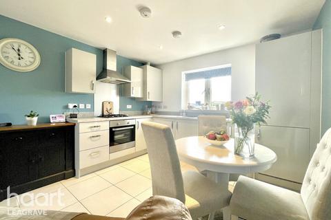 7 Colosseum Drive, Houghton Regis, Dunstable, LU5 6QD