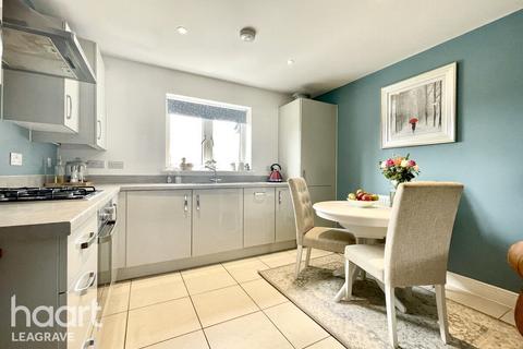 7 Colosseum Drive, Houghton Regis, Dunstable, LU5 6QD