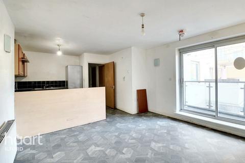 2 bedroom flat for sale, Axon Place, Ilford