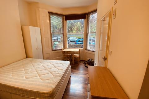 Studio to rent, Tufnell Park N7