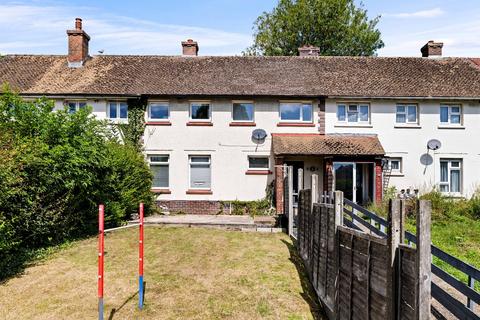 8 Roosevelt Road, Dover, CT16 2BT