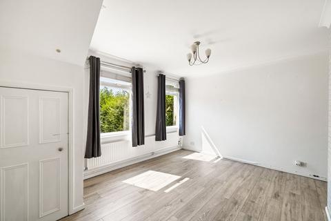 8 Roosevelt Road, Dover, CT16 2BT