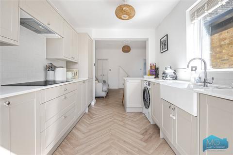 undefined, Wades Hill, London, N21