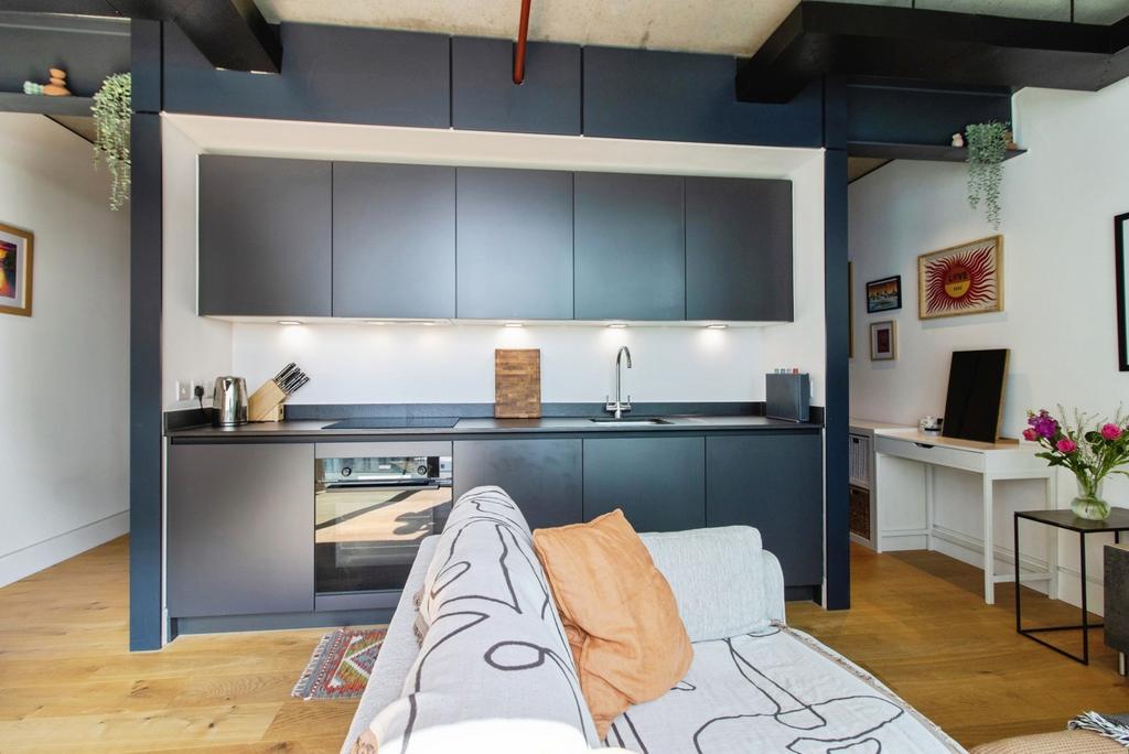 Apartment in Manchester, Piccadilly, City Centre - View 4