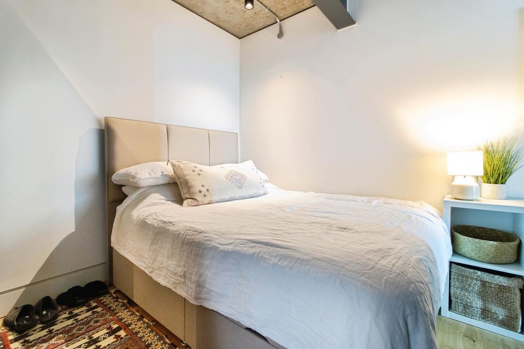 Apartment in Manchester, Piccadilly, City Centre - View 5