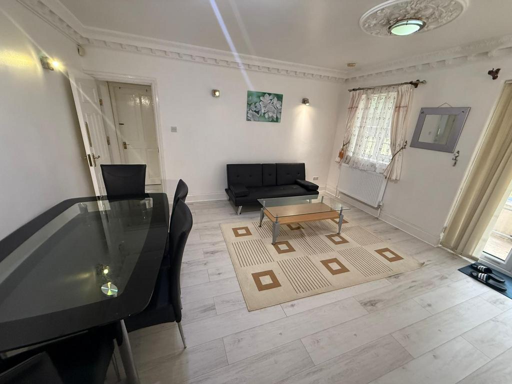 1-Bedroom flat To Let Pershore Road, B29
