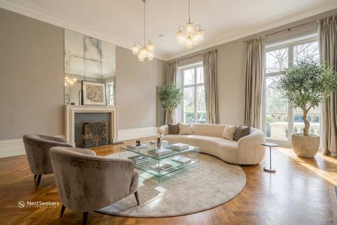 6 bedroom townhouse for sale, Queen's Gardens, London W2
