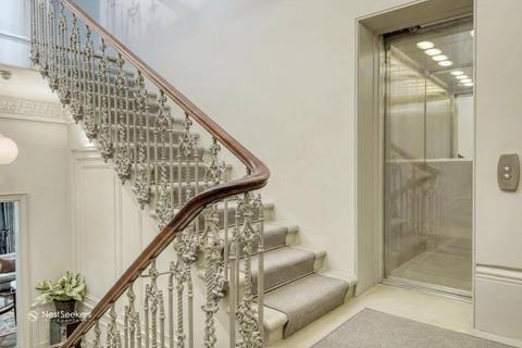 6 bedroom townhouse for sale, Queen's Gardens, London W2
