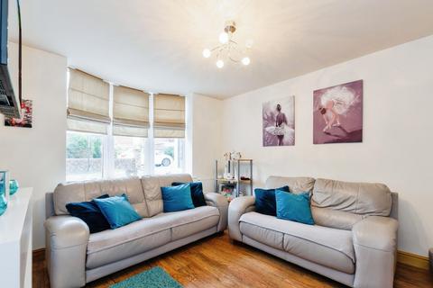 8 Crescent Avenue, Over Hulton, Bolton, BL5 1EW