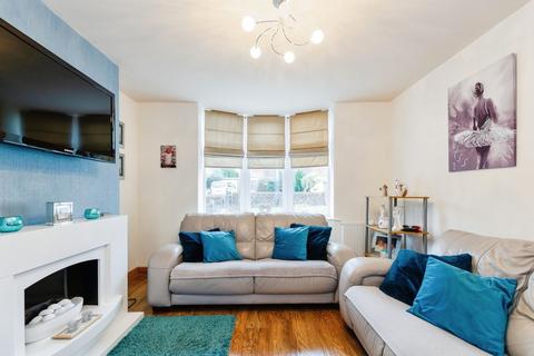 8 Crescent Avenue, Over Hulton, Bolton, BL5 1EW