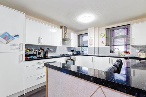 8 Crescent Avenue, Over Hulton, Bolton, BL5 1EW