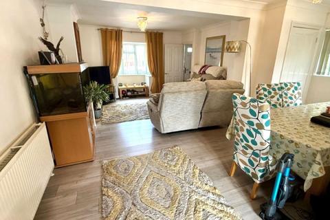 2 bedroom semi-detached house for sale, 160 Barton Hill Drive, Minster on Sea, Sheerness, Kent, ME12 3LZ