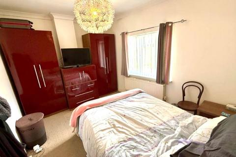 2 bedroom semi-detached house for sale, 160 Barton Hill Drive, Minster on Sea, Sheerness, Kent, ME12 3LZ