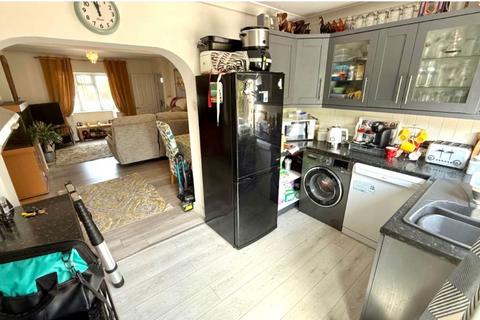 2 bedroom semi-detached house for sale, 160 Barton Hill Drive, Minster on Sea, Sheerness, Kent, ME12 3LZ