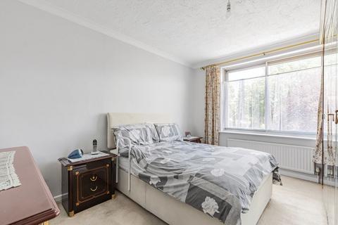 undefined, Colwyn Crescent, Hounslow TW3
