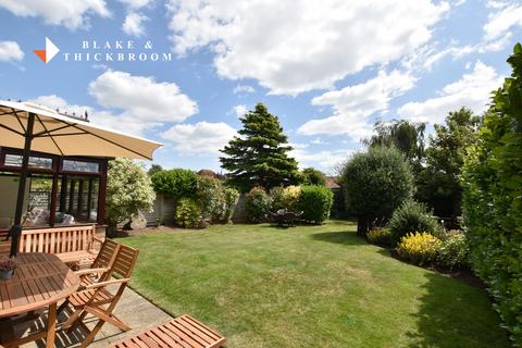 4 bedroom detached house for sale, First Avenue, Clacton-on-Sea