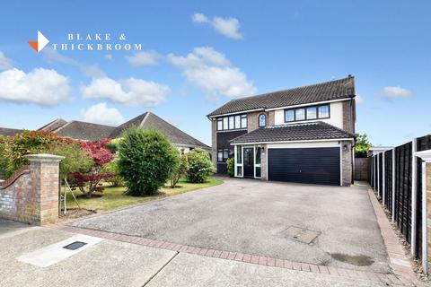 4 bedroom detached house for sale, First Avenue, Clacton-on-Sea, CO15 5AH