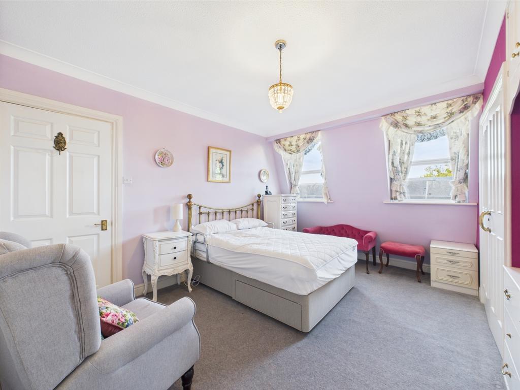 Cam01740 g0 pr0385 still018