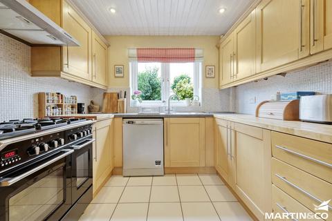 4 bedroom end of terrace house for sale, St Fabians Drive, Chelmsford