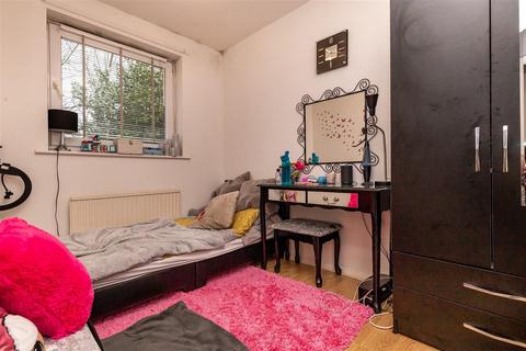 40 Hampden Close, North Weald, Epping, CM16 6JX
