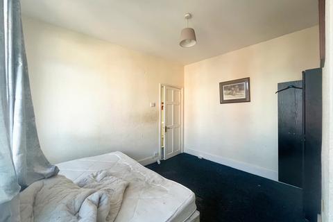 1 bedroom apartment for sale, Macdonald Avenue, Wescliff On Sea SS0