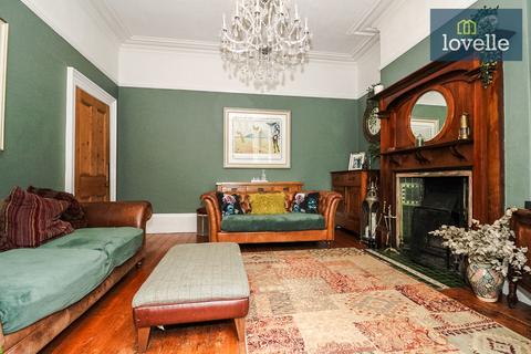 69 Abbey Road, Grimsby, DN32 0HN