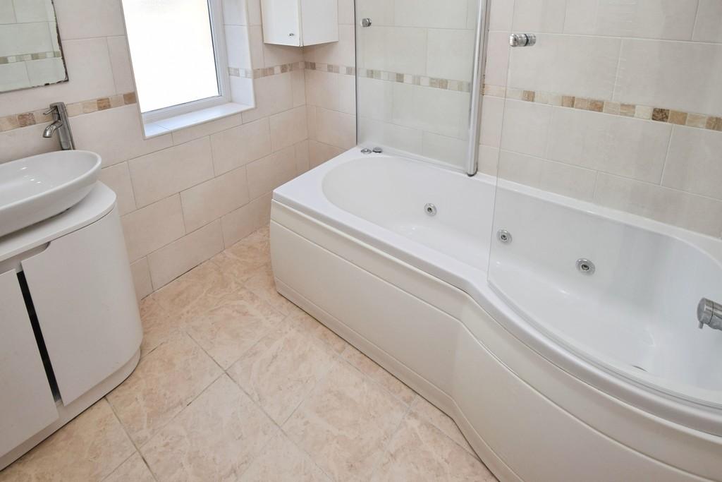 08746f0f-b ATHROOM