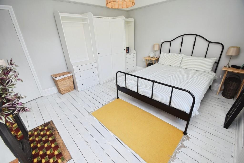 57c8b13c-Bedroom 201