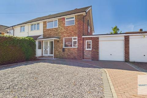 Lowlands Avenue, Streetly, B74 3QN